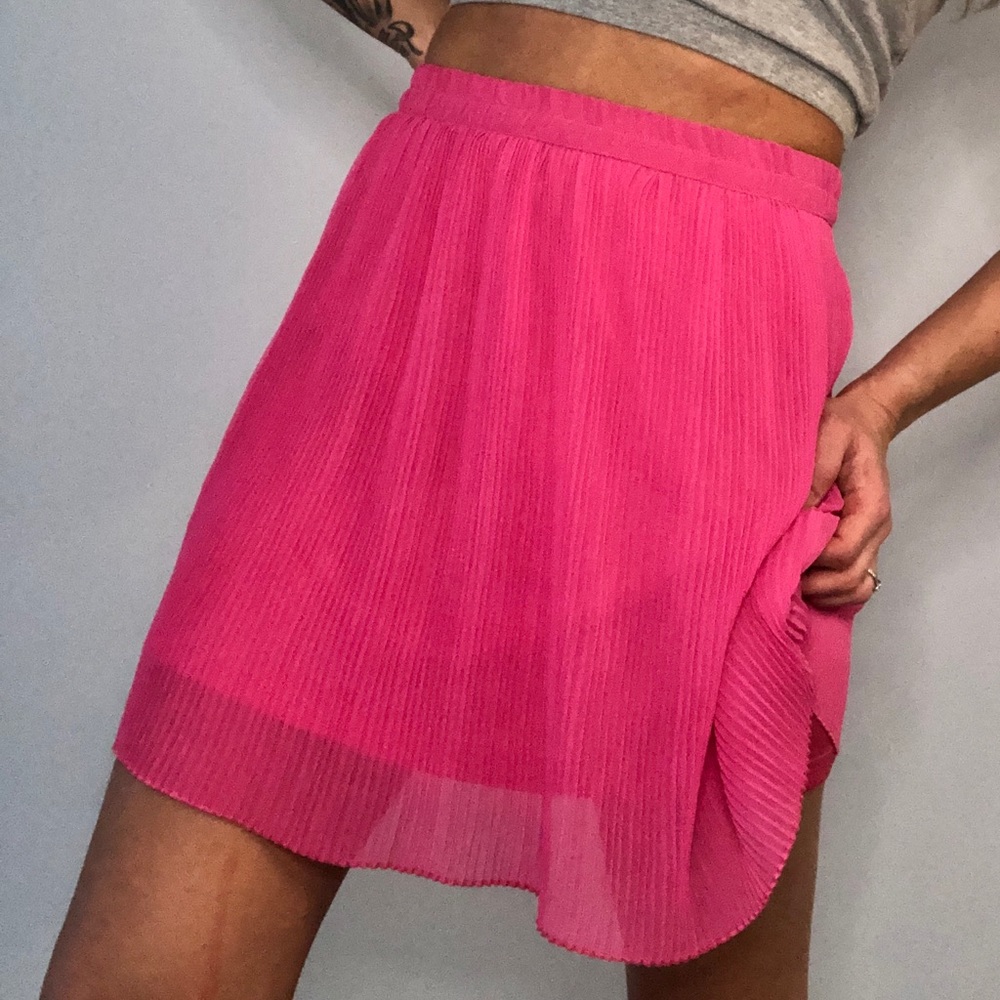 PINK PLEATED mini skirt 💕